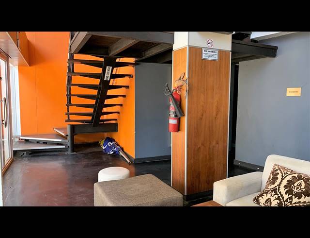 410M² BUSINESS FOR SALE IN POINT WATERFRONT